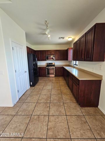 2141 VAN DEMAN Street, Sierra Vista, AZ 85635