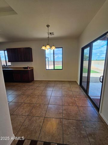 2141 VAN DEMAN Street, Sierra Vista, AZ 85635
