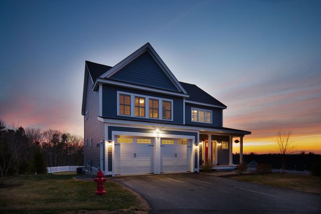 12 Summit Circle, Newmarket, NH 03857