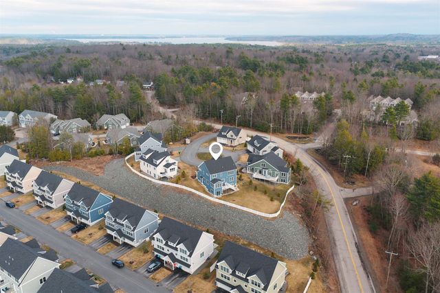12 Summit Circle, Newmarket, NH 03857
