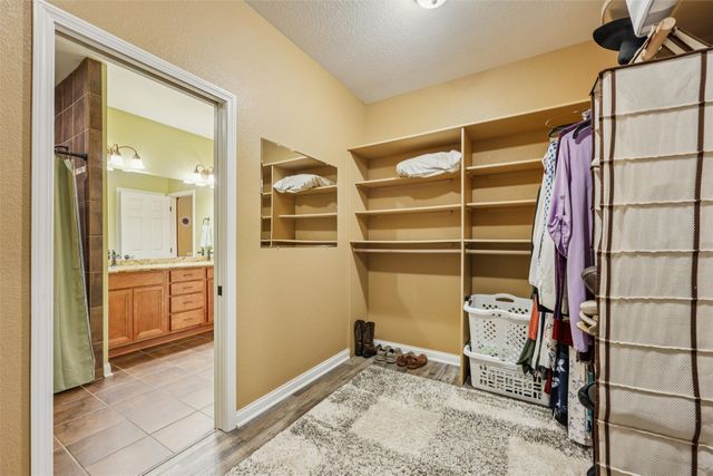 1215 NW Boulder Drive, Ankeny, IA 50023