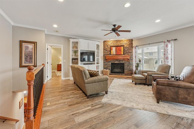 1215 NW Boulder Drive, Ankeny, IA 50023