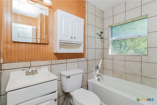 1106 N 18th Street, Killeen, TX 76541