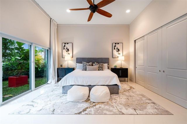 2112 NE 17th Ave, Wilton Manors, FL 33305