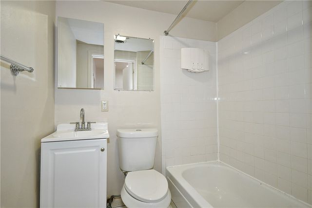 4521 Butler St 3A, Lawrenceville, PA 15201