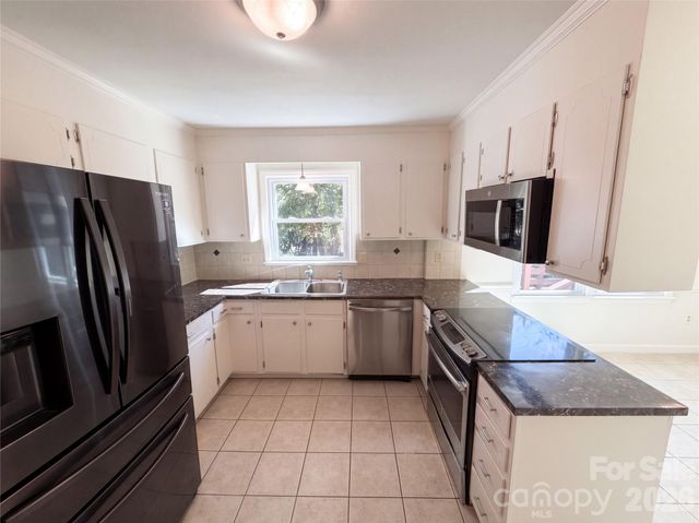 12006 Painted Tree Road, Charlotte, NC 28226