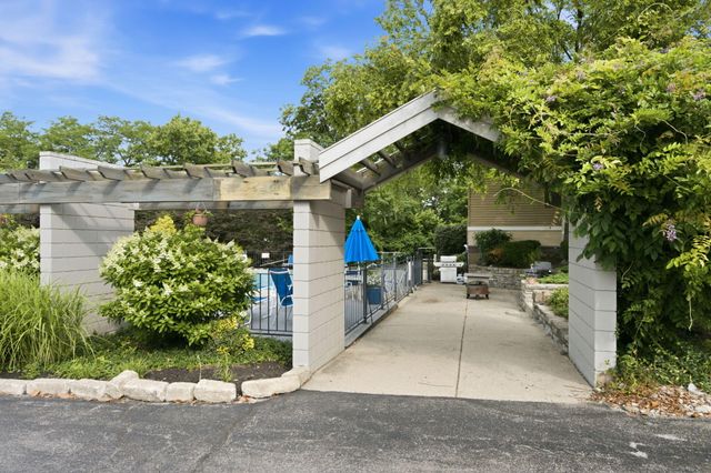 111 Winding Way, D, Covington, KY 41011