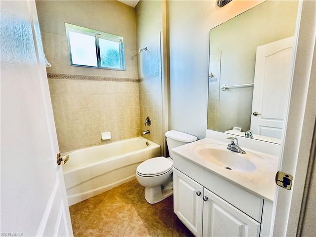 12469 Pebble Stone CT, Fort Myers, FL 33913