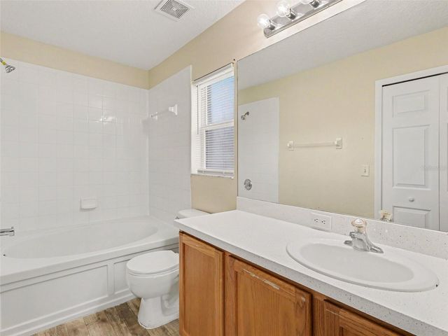 7947 MERCHANTVILLE CIRCLE, Zephyrhills, FL 33540