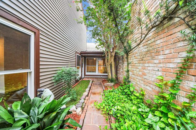 10843 Pepper Lane, Houston, TX 77079