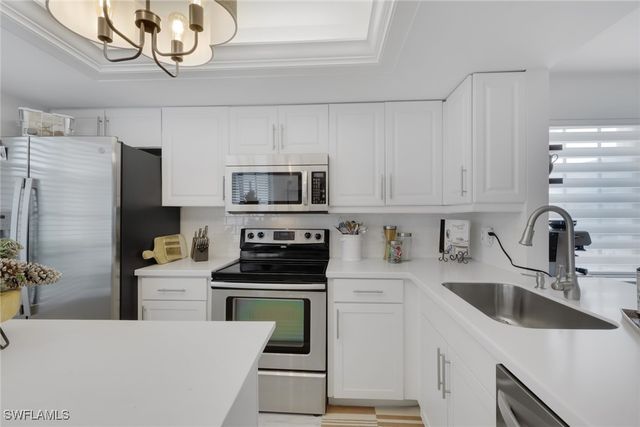 871 Meadowland DR F, Naples, FL 34108