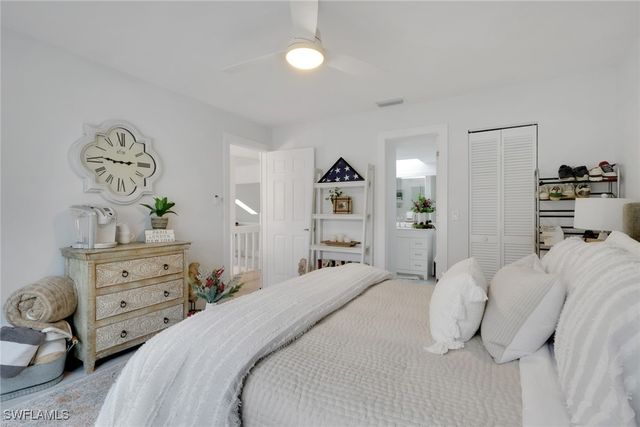 871 Meadowland DR F, Naples, FL 34108