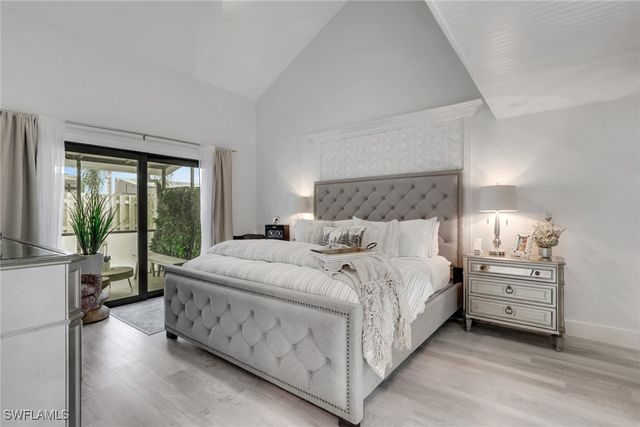 871 Meadowland DR F, Naples, FL 34108