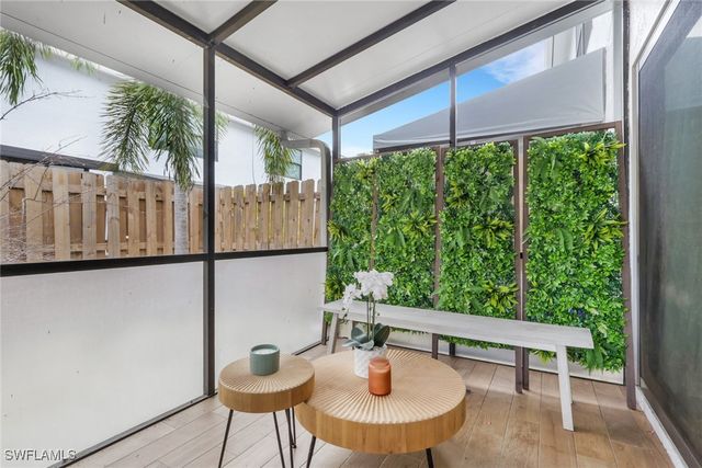 871 Meadowland DR F, Naples, FL 34108