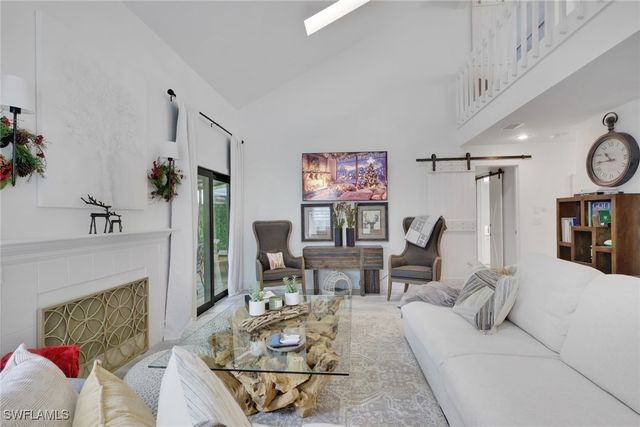 871 Meadowland DR F, Naples, FL 34108