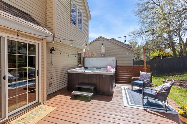 1772 Brighton Trail, Woodbury, MN 55125