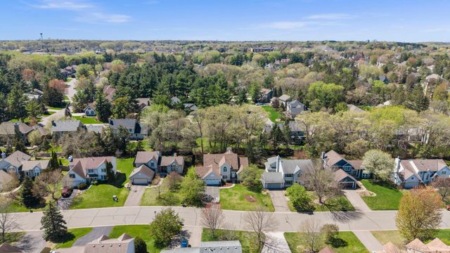 1772 Brighton Trail, Woodbury, MN 55125