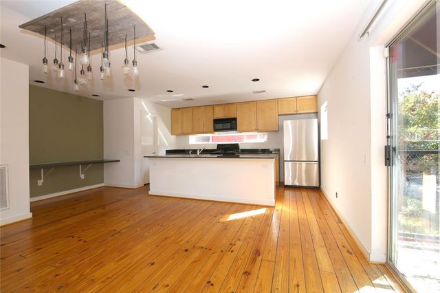 2819 Crawford, Houston, TX 77004