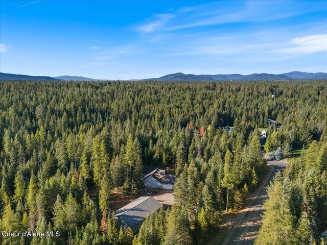 10050 E DUCE RD, Athol, ID 83801