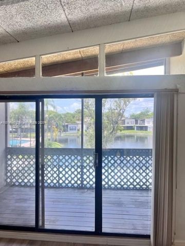 958 Mockingbird Ln 511, Plantation, FL 33324