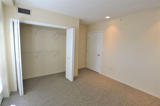 75 Peterborough 401, Boston, MA 02215