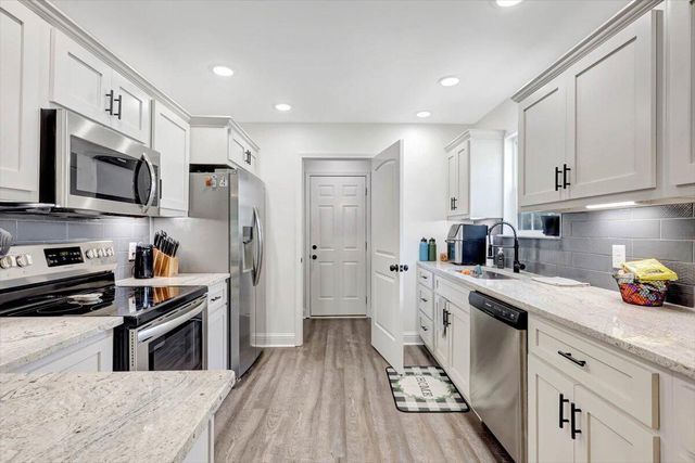 3128 Crow Road NE, Dalton, GA 30721