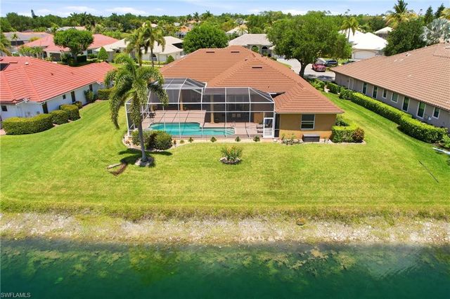 10815 Phoenix WAY, Naples, FL 34119