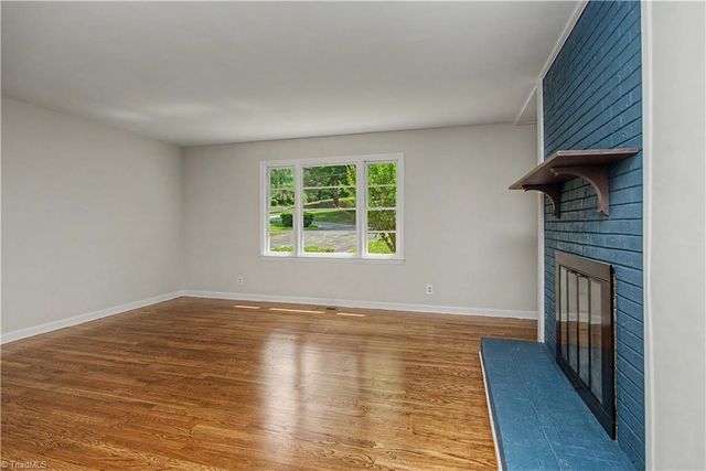 3761 Spaulding Drive, Winston-salem, NC 27105
