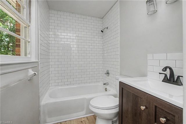 3761 Spaulding Drive, Winston-salem, NC 27105