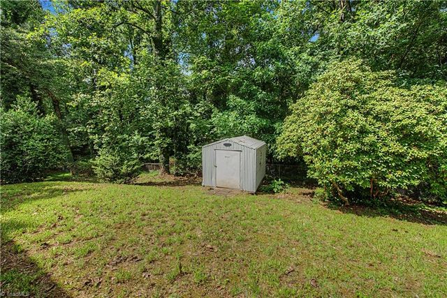 3761 Spaulding Drive, Winston-salem, NC 27105