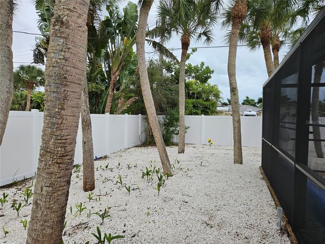 710 TREASURE BOAT WAY, Sarasota, FL 34242