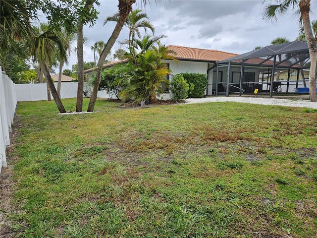 710 TREASURE BOAT WAY, Sarasota, FL 34242