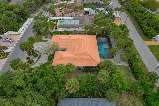710 TREASURE BOAT WAY, Sarasota, FL 34242