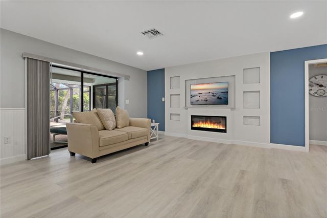 710 TREASURE BOAT WAY, Sarasota, FL 34242