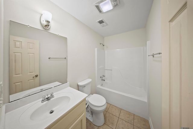 37548 Parkbrook Dr, Prairieville, LA 70769