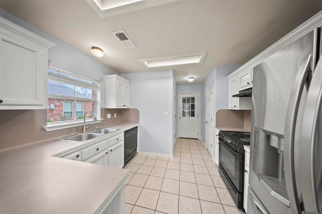 37548 Parkbrook Dr, Prairieville, LA 70769