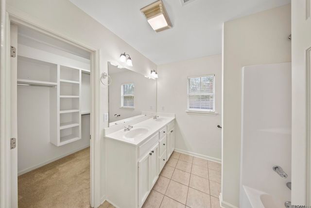 37548 Parkbrook Dr, Prairieville, LA 70769