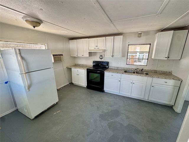 4951 PATIO DRIVE, Zephyrhills, FL 33541