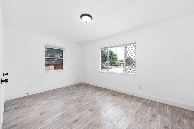 10402 Rancho Bernardo Lane, Sugar Land, TX 77498