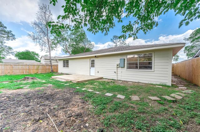 10402 Rancho Bernardo Lane, Sugar Land, TX 77498