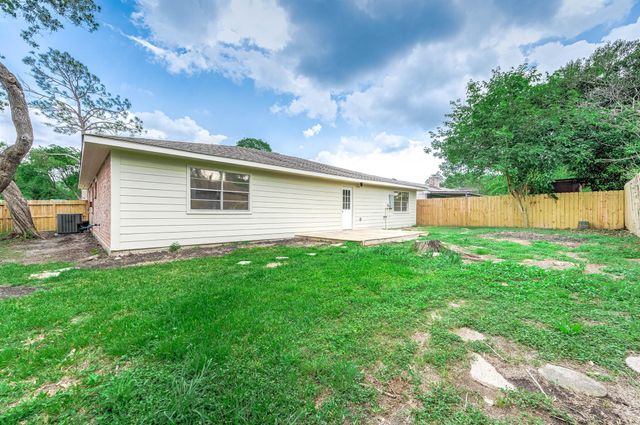 10402 Rancho Bernardo Lane, Sugar Land, TX 77498