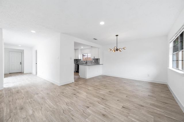 10402 Rancho Bernardo Lane, Sugar Land, TX 77498