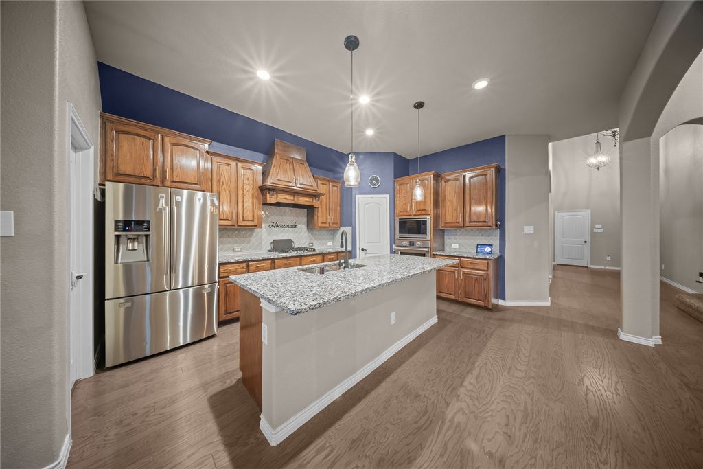 Image 10 of property listing at 1057 Shady Lane Drive, Rockwall, TX 75087