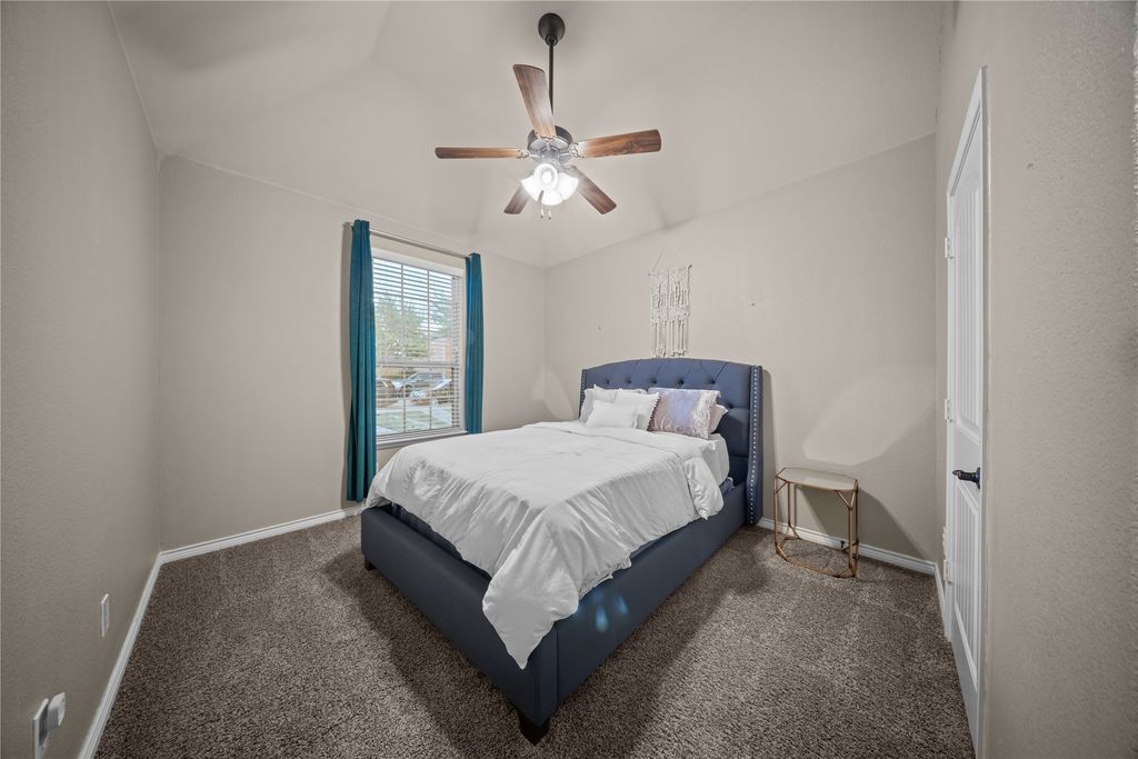 Image 17 of property listing at 1057 Shady Lane Drive, Rockwall, TX 75087