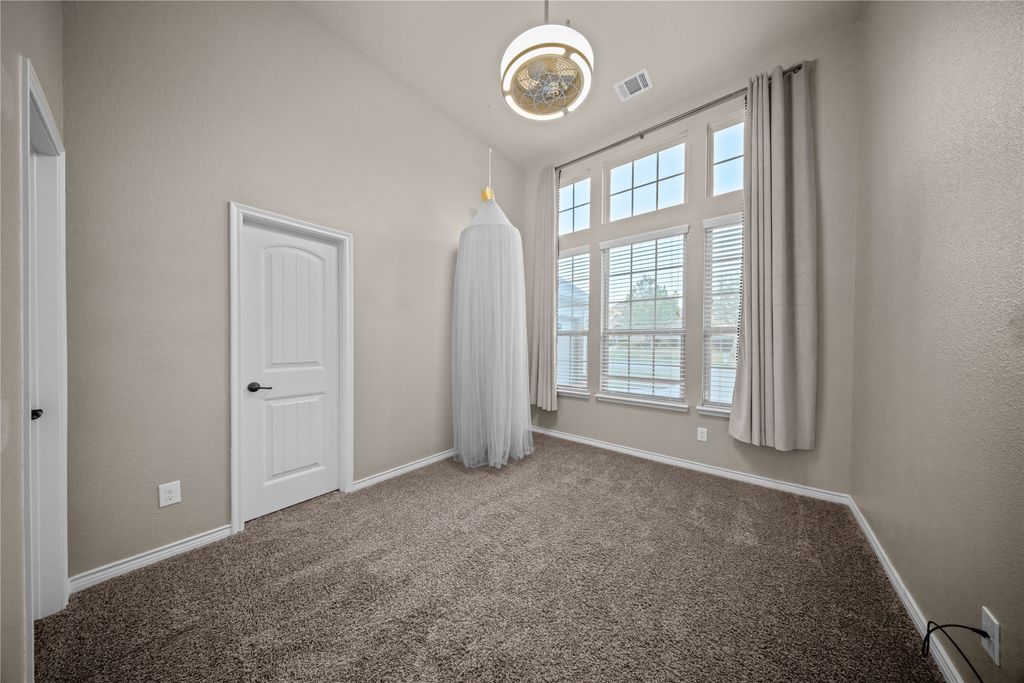 Image 19 of property listing at 1057 Shady Lane Drive, Rockwall, TX 75087
