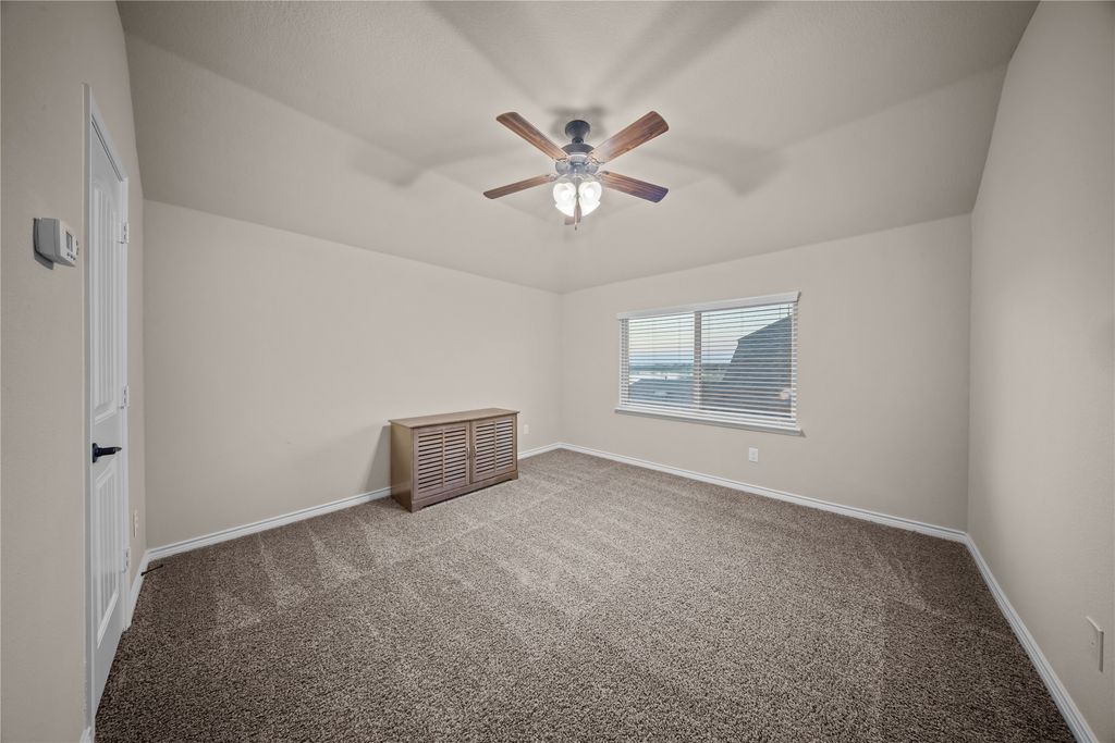 Image 22 of property listing at 1057 Shady Lane Drive, Rockwall, TX 75087