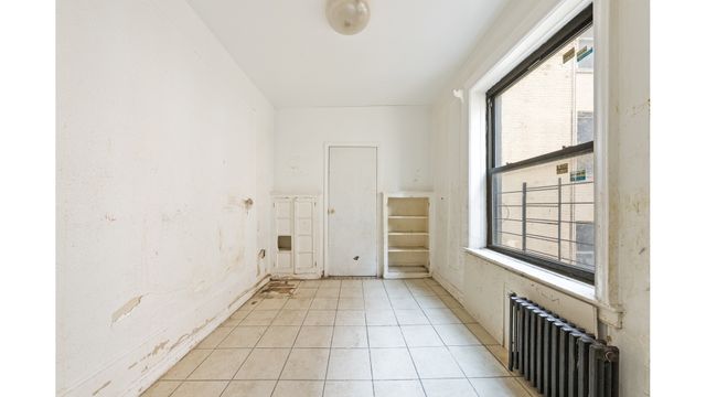 1715 Nelson Ave Apt 4H, New York City, NY 10453