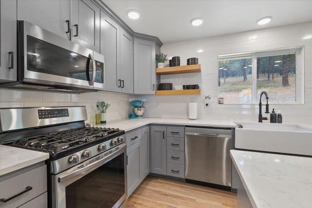 705 Winslow Rd, Colville, WA 99114