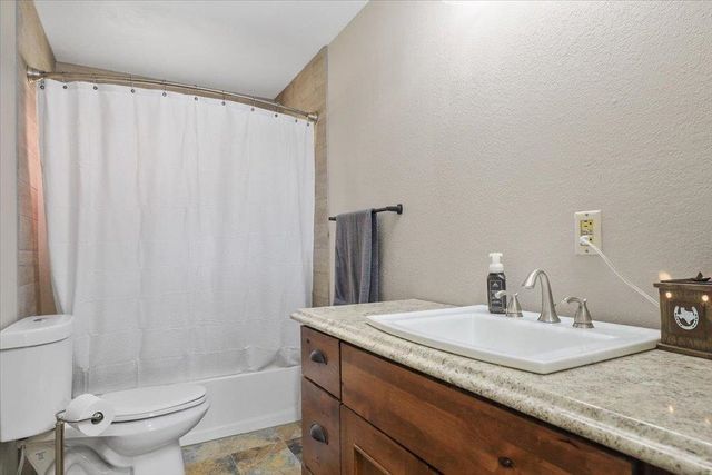 705 Winslow Rd, Colville, WA 99114