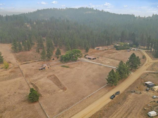 705 Winslow Rd, Colville, WA 99114